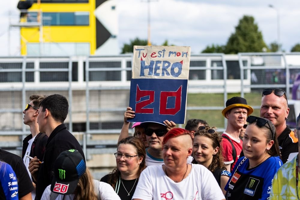 Des fans de Fabio Quartararo, Yamaha Factory Racing