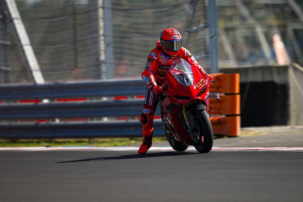 Marc Marquez lors d'un entrainement avec la Ducati Panigale V4 S au Balaton Park
