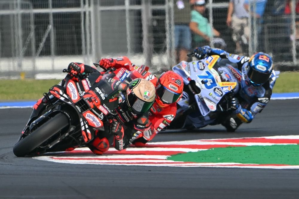 Le MotoGP s'oriente vers une mise à égalité des équipes d'usines et privées.