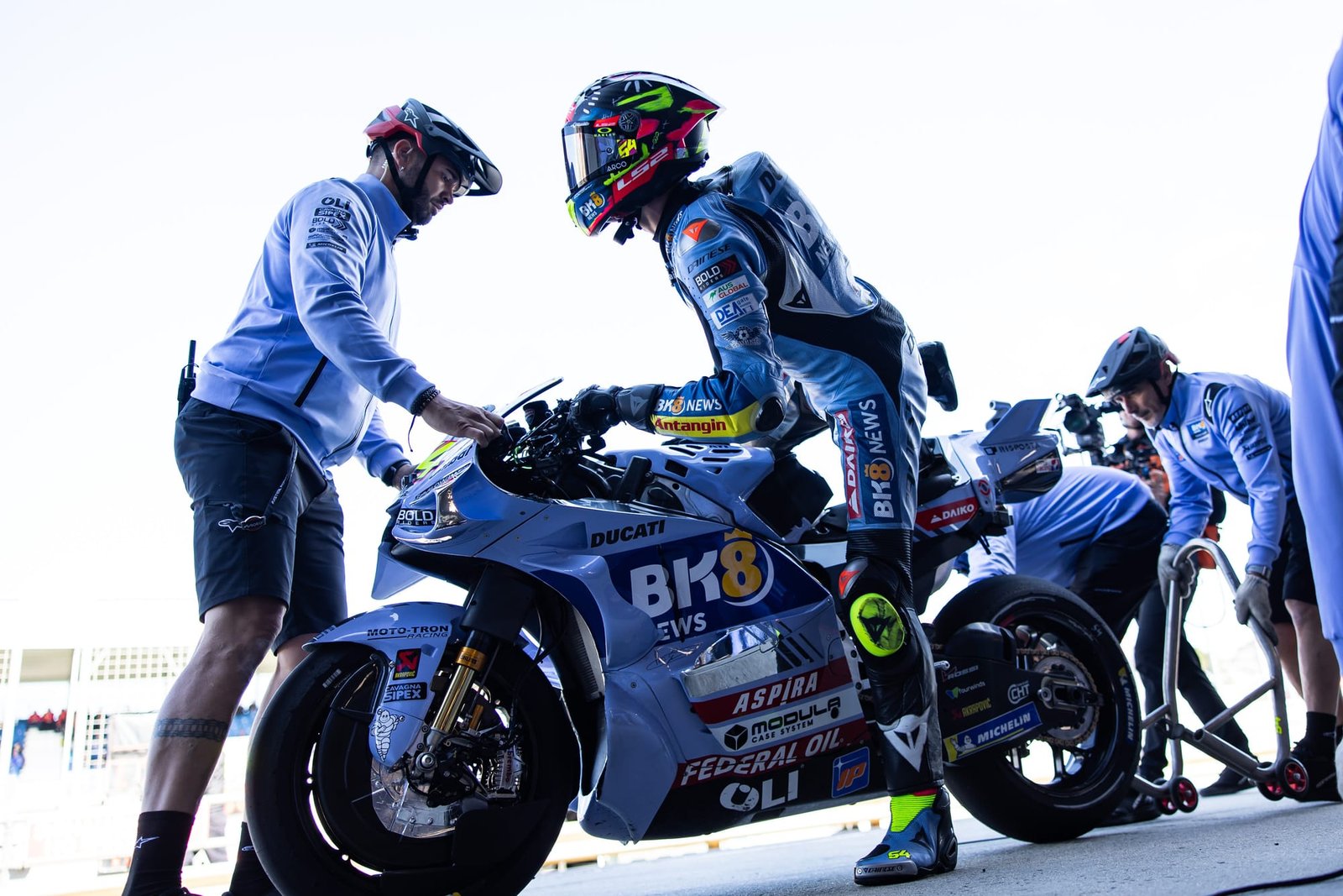 Malaisie, MotoGP (FP1) : Aldeguer prend la main devant Bagnaia avant la pluie