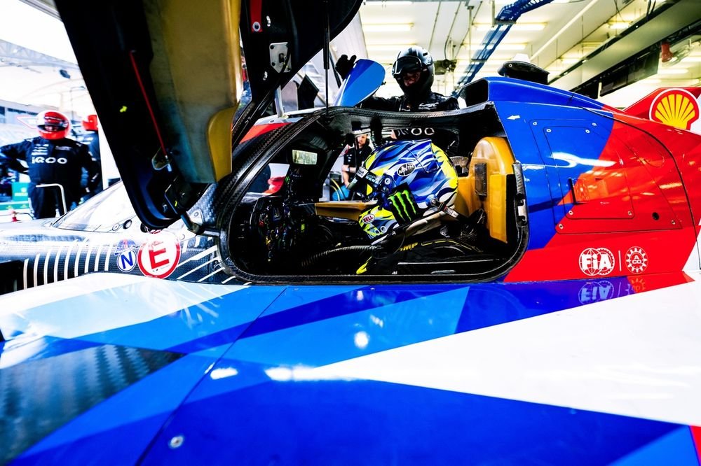 #20 BMW M Team WRT BMW M Hybrid V8: Valentino Rossi