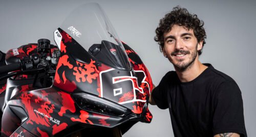 Francesco Bagnaia et la Ducati Panigale V2 S FB63