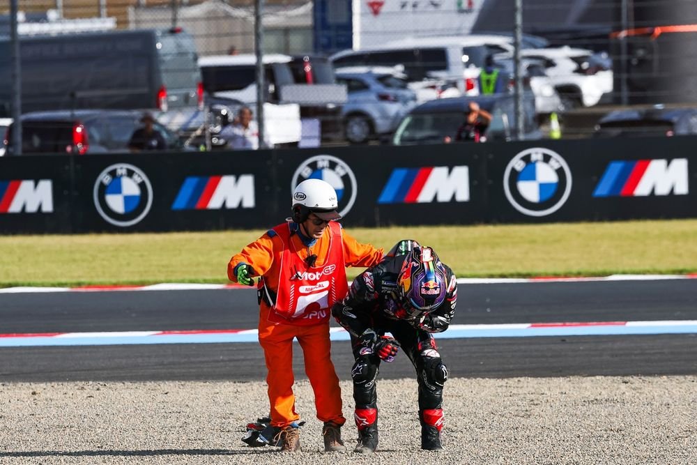 Jorge Martin, Aprilia Racing Team après sa chute