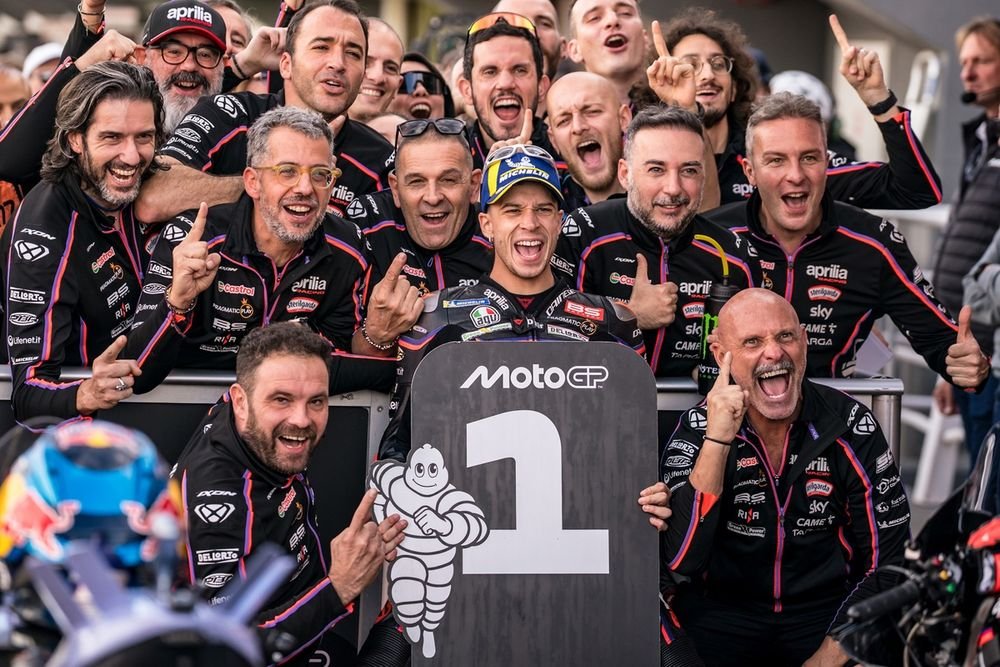 Marco Bezzecchi a placé Aprilia très haut en 2025.