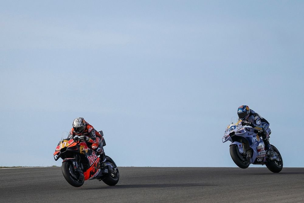 Pedro Acosta, Red Bull KTM Factory Racing, Alex Marquez, Gresini Racing