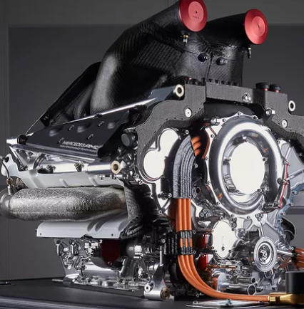 F1 : FIA sous pression : Red Bull allume la mèche, Newey défie l’autorité et Mercedes dans la tourmente moteur